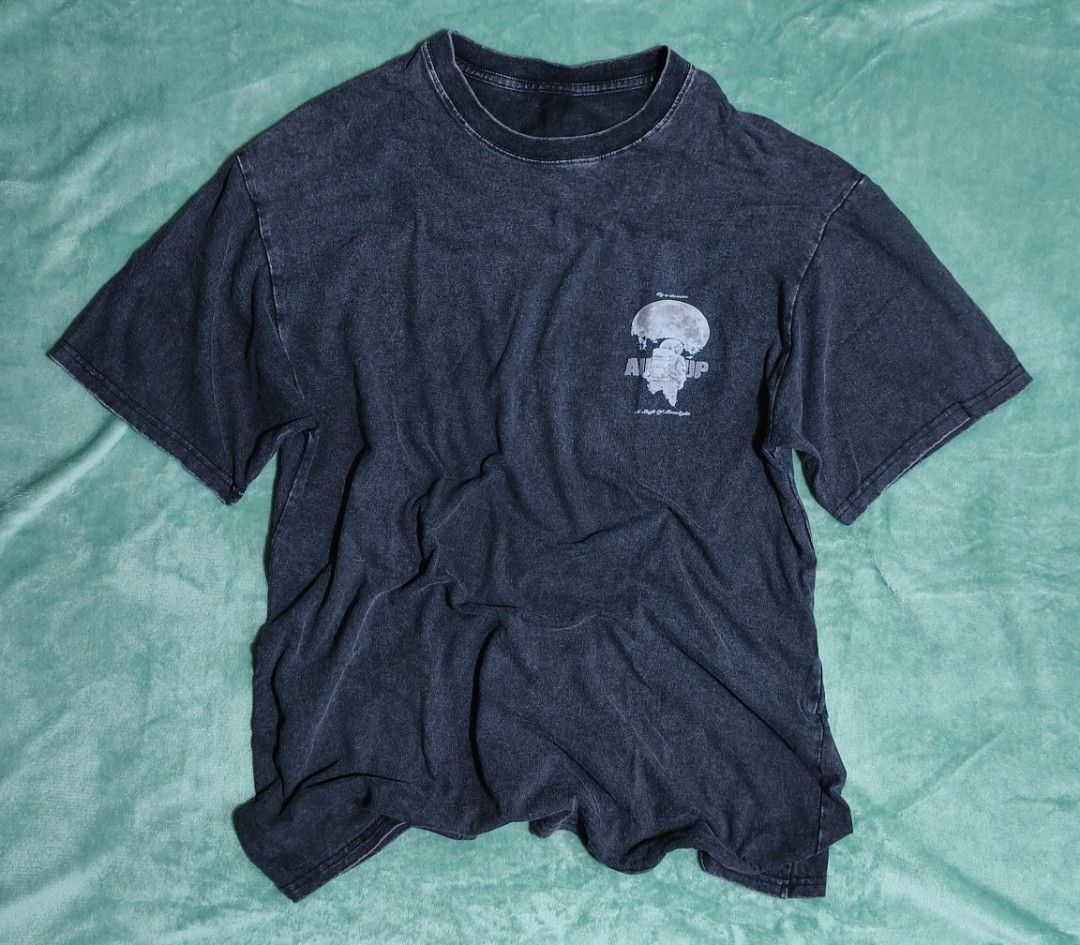 Acid wash oversized tshirt (Category: Tshirts & Polo Shirts ) located in Cebu City. Submitted by hvthrift (Listing ID 1465109387, Image 1). Description: Size XL to XXL Dimes - W23 x L30.