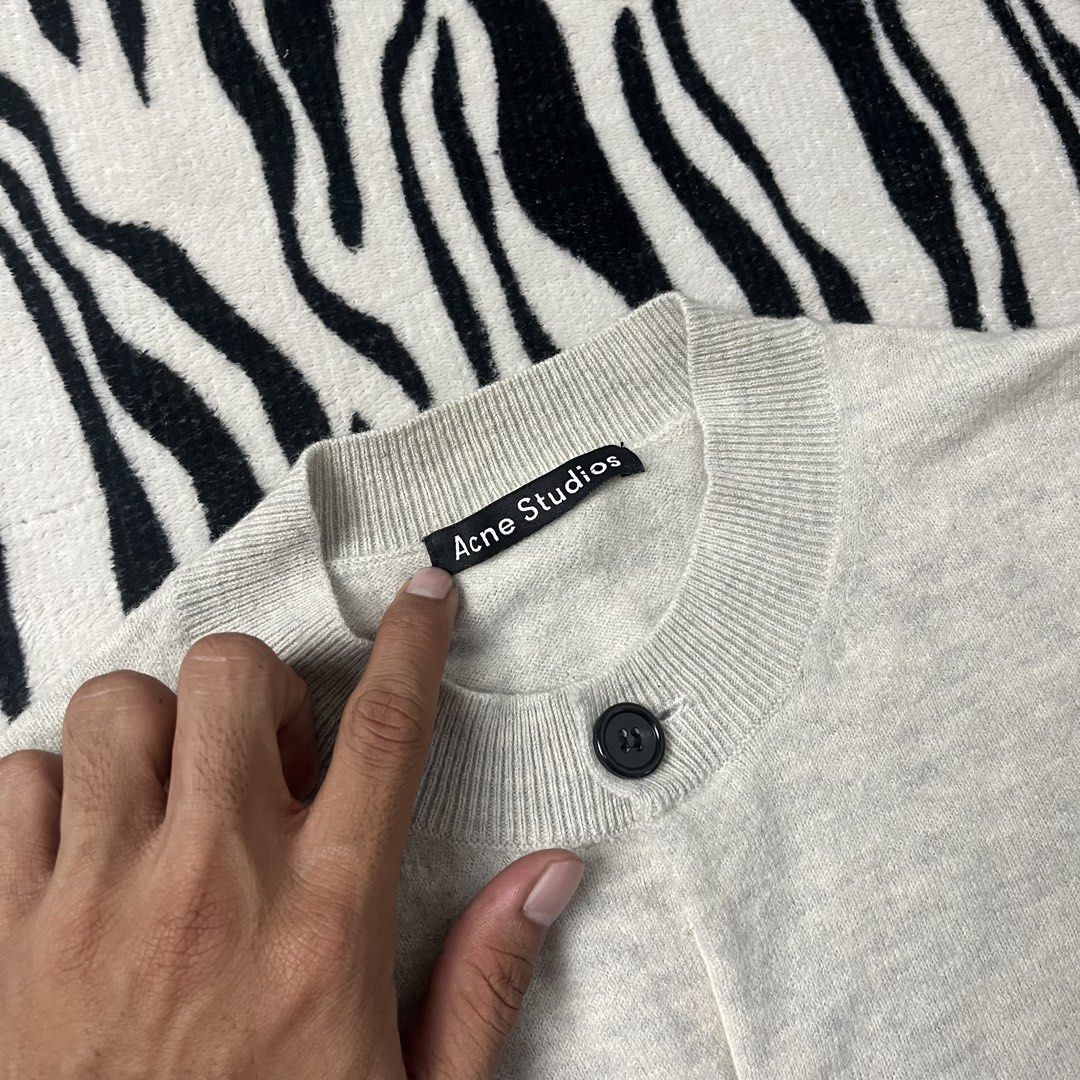 Acne studios cardigan (Category: Longsleeves) located in Manila. Submitted by royaldripmanila (Listing ID 1465043777, Image 2). Description: 3 pinholes W17.5 L21.