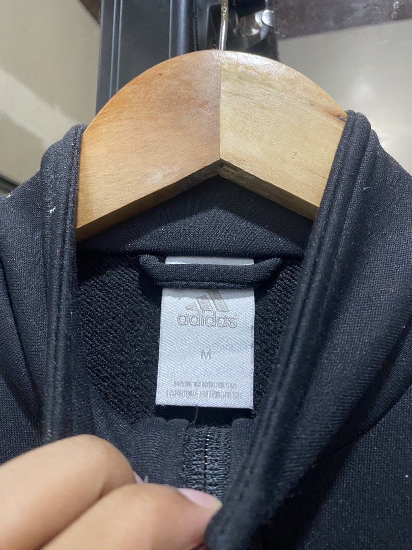 adidas (Category: Others Tops) located in Manila. Submitted by vizcarrach03925 (Listing ID 1465102014, Image 3). Description: .