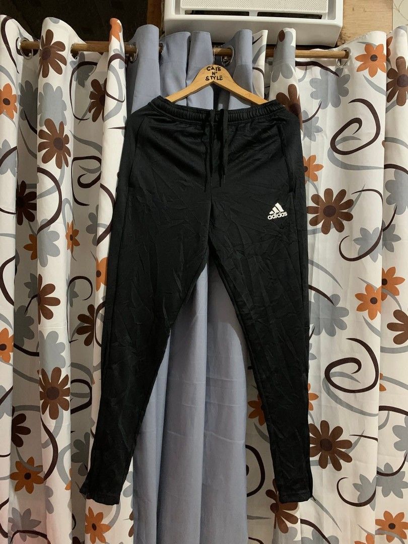 Adidas Aeroready track pants (Category: Joggers) located in Lianga. Submitted by legitseller12345678 (Listing ID 1465047179, Image 2). Description: ADIDAS AEROREADY Track pants📌 Like new 10/10 Color rate Waistline 28-32 Length 39 With 2 zipper pockets Solid 💯 Mine 500 plus sf Unli vouch/Vc with the items for safety😊👌 Mop: Gcash Courier: J&T Location: Lianga, surigao del sur Mine or Dm to purchase📩.