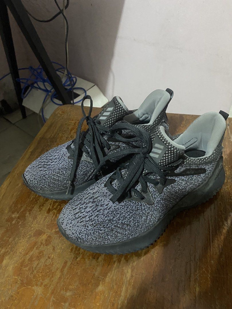 Adidas Alphabounce Black Grey Running Shoes (Category: Sneakers) located in Manila. Submitted by wemomoer (Listing ID 1465093720, Image 1). Description: No box Lalamove/J&T + shipping fee If meet up, in malls only Pm lang for more questions.