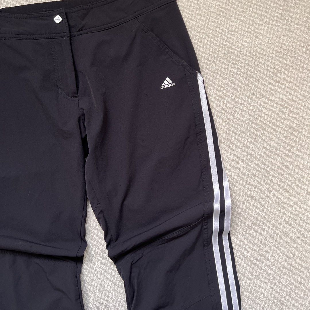 adidas black baggy track pants (Category: Other Bottoms) located in Limay. Submitted by budolfindsrawrawr (Listing ID 1465078998, Image 3). Description: adid4s black baggy track pants - w29/30 r8.5 h19.5 l37 lo10 - in excellent condition .