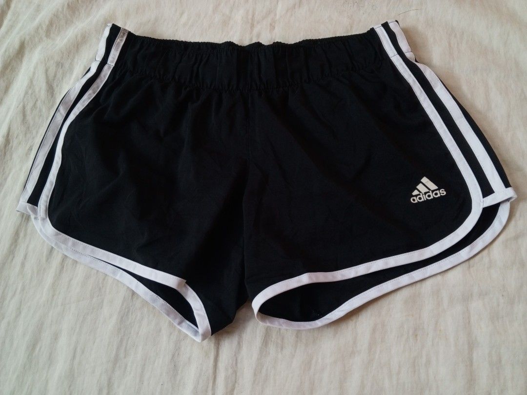 Adidas energy running athletic running shorts (Category: Activewear) located in Santa Maria. Submitted by paulo-garcia21 (Listing ID 1464971046, Image 1). Description: med fittings 28 to 36 length 10 hem 11 no flaws excellent condition.