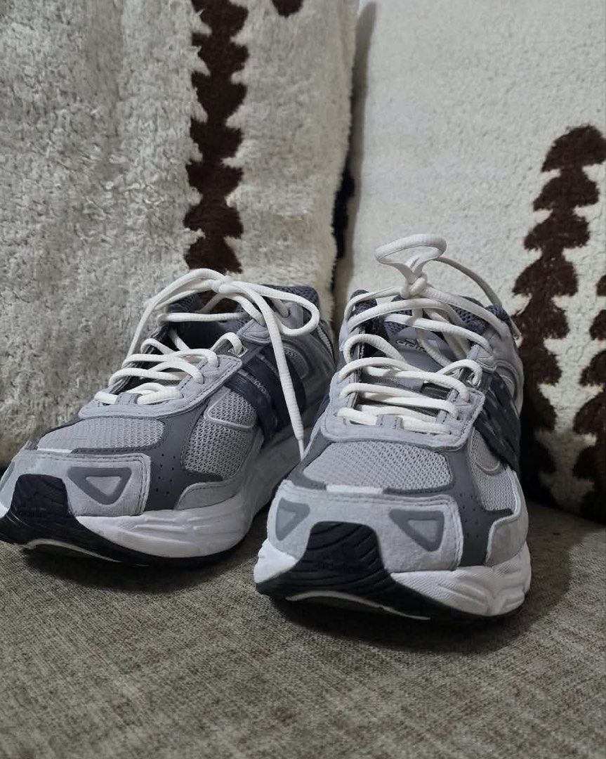 Adidas Response Cl (Category: Casual Shoes) located in Manila. Submitted by jraph2 (Listing ID 1465111215, Image 1). Description: .