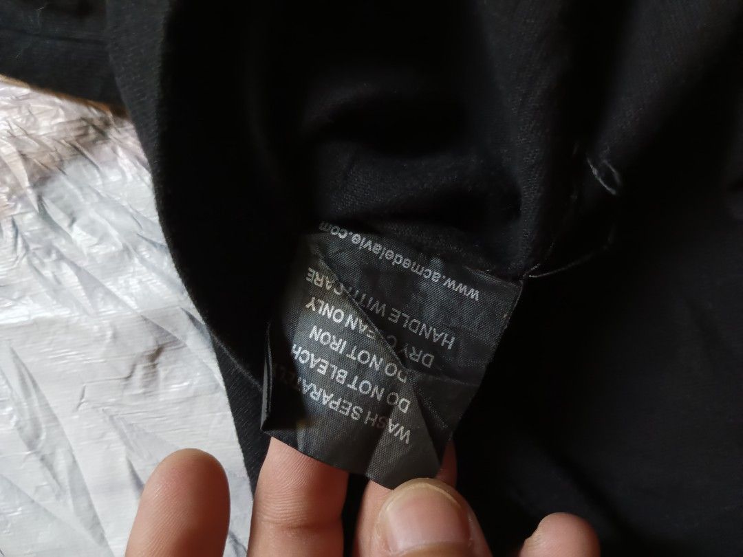 ADLV (Category: Activewear) located in Virac. Submitted by thriftgod_ja (Listing ID 1465100059, Image 3). Description: ADLV Large to xl 22 x 28 excellent condition.