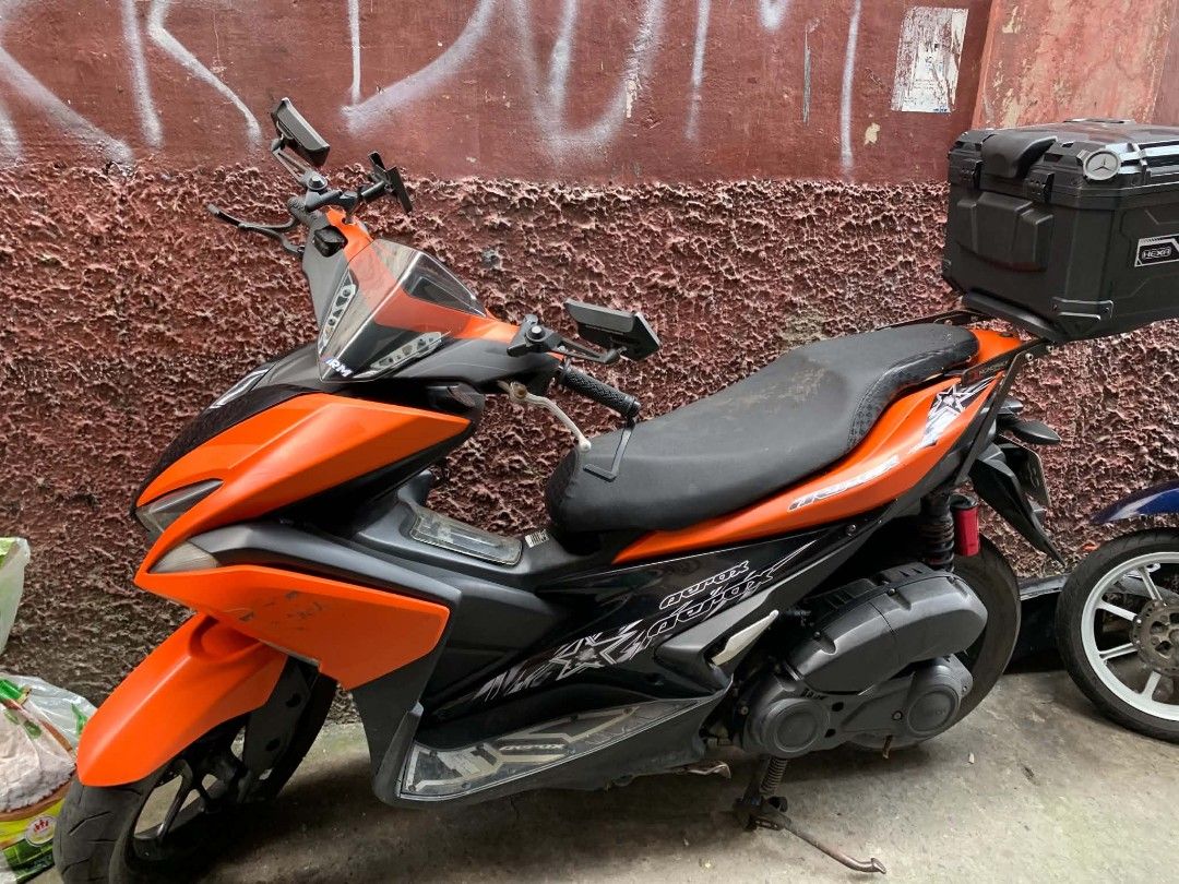 Aerox V1 2018-2019 (Category: Motorbikes for Sale) located in Taguig. Submitted by madisam (Listing ID 1465085583, Image 1). Description: Complete Original Documents LTO whiteplate Registered New CVT cleaning /change oil Location: Tuktukan Taguig City.
