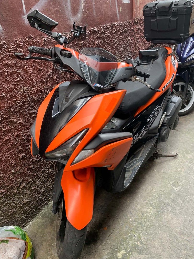 Aerox V1 2018-2019 (Category: Motorbikes for Sale) located in Taguig. Submitted by madisam (Listing ID 1465085583, Image 2). Description: Complete Original Documents LTO whiteplate Registered New CVT cleaning /change oil Location: Tuktukan Taguig City.