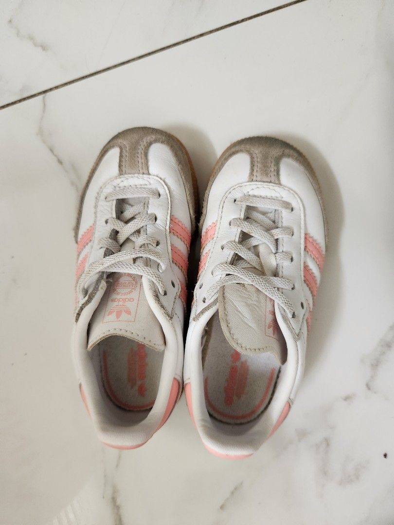 Aidas Kida Shoes (Category: Babies & Kids Fashion) located in Batangas. Submitted by thetravelingunicornshop (Listing ID 1465165515, Image 1). Description: .