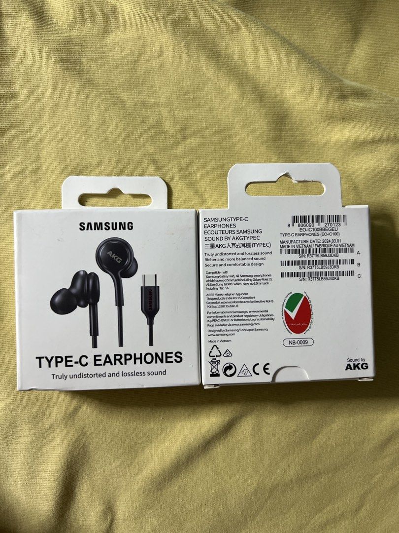 AKG SAMSUNG Earphone Type C (Category: Earphones) located in Manila. Submitted by as_onlineshop11 (Listing ID 1465101104, Image 1). Description: .