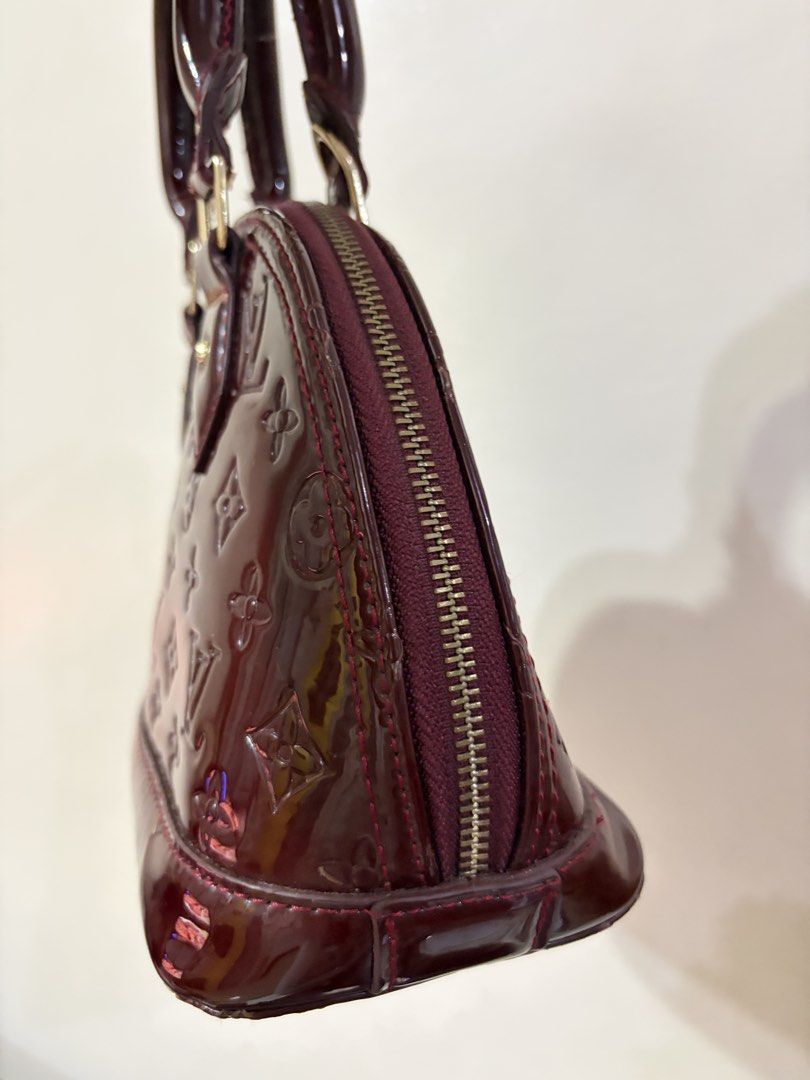 Alma BB in Monogram Vernis (Category: Purses & Pouches) located in Balanga. Submitted by neri_declutters (Listing ID 1465098104, Image 2). Description: 📍Location: Balanga Bataan 🏍️Delivery Options: J&T, and LBC 💵Mode of Payment: Gcash, Bank Transfer (Payment First Basis) ❌No cancellation of order/s #PrelovedBags #PrelovedBag #PrelovedPH #PrelovedBagsPH #BrandedPreloved ThriftFinds UkayFinds UkayPH SecondHandStyle Note: Kindly manage your expec