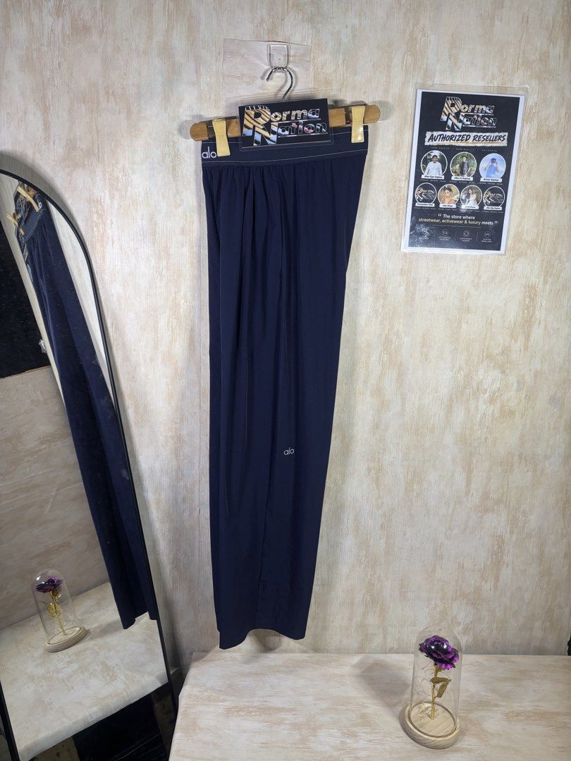 ALO YOGA SUIT UP TROUSER (Category: Other Bottoms) located in Cabuyao City. Submitted by pormanation-thrift-store (Listing ID 1465137375, Image 1). Description: ALO YOGA SUIT UP TROUSER Condition: LIKE NEW Color rate: 10/10 (PWEDE SA MASELAN) Size: MEDIUM Dimes: 26-30”Wx40.5”L Issue: NONE‼️ Price: 1800.