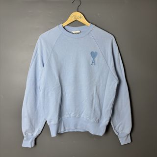 (Category: ) located in . Submitted by thrifted_by.pilott (Listing ID 1464988390, Image 1). Description: .