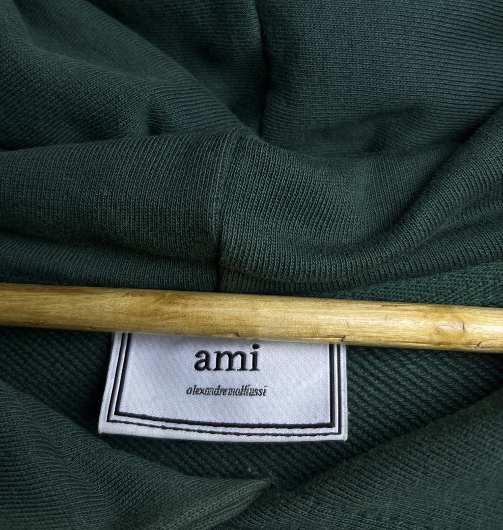 ami patch heart logo green (Category: Hoodies) located in Marikina City. Submitted by chasecollectives (Listing ID 1465111191, Image 2). Description: AMI HEART PATCH HOODIE VGOOD CONDITION SIZE LARGE OVERSIZE WIDTH : 25 LENGTH : 26 FADE NECK.