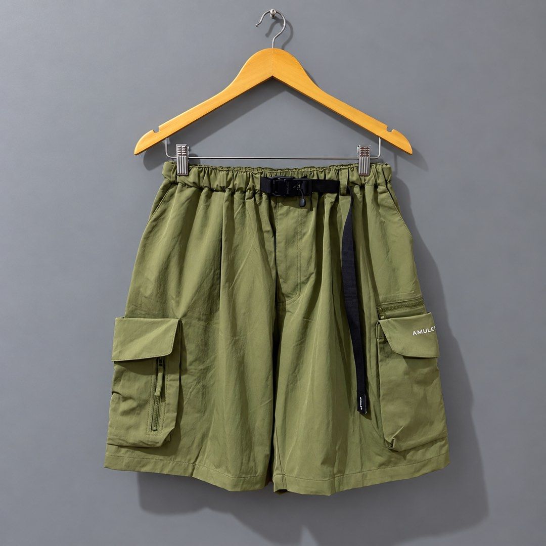 Amulet Multi Pocket Cargo Shorts (Category: Shorts) located in Makati City. Submitted by kendrickstuffs (Listing ID 1465057277, Image 1). Description: Amulet Multi Pocket Cargo Shorts Medium ontags 28'-38' waistline garterized w belt 20.5' length 8.5' inseam 14' leg opening No issue Verygood condition 950 only.