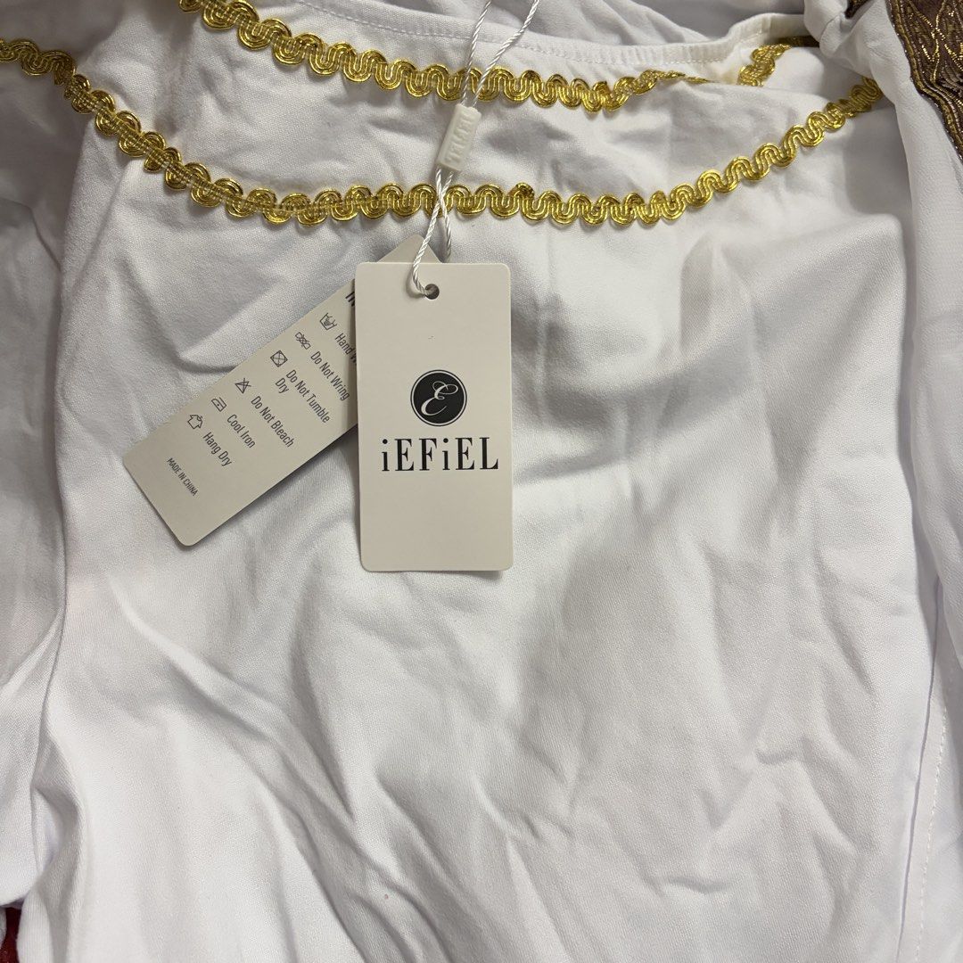 Angel or ancient costume (Category: Sets & Coordinates) located in Taytay. Submitted by murahubblueapppage (Listing ID 1465150007, Image 2). Description: Branded Medium on tag( pwede naman kahit small to medium) Unisex With wings plus 250.
