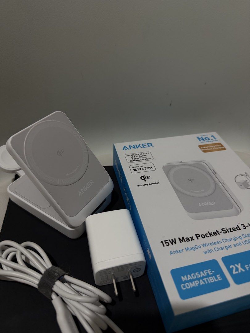 Anker MagGo Wireless Charging Station (Category: Batteries & Power Banks) located in Rizal. Submitted by lmbelle (Listing ID 1464977071, Image 1). Description: Anker MagGo Wireless Charging Station (Foldable 3in1) with Charger ans USB-C cable Mobile/earpods/smart watch.