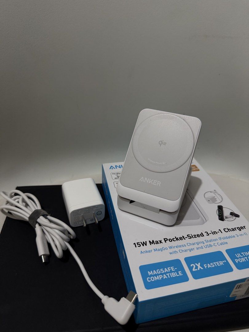 Anker MagGo Wireless Charging Station (Category: Batteries & Power Banks) located in Rizal. Submitted by lmbelle (Listing ID 1464977071, Image 2). Description: Anker MagGo Wireless Charging Station (Foldable 3in1) with Charger ans USB-C cable Mobile/earpods/smart watch.