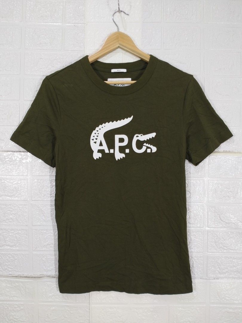 APC X LACOSTE TEE SHIRT (Category: Tshirts & Polo Shirts ) located in Baguio. Submitted by dansteals (Listing ID 1465129849, Image 1). Description: 26 X 18 SMALL no issue.