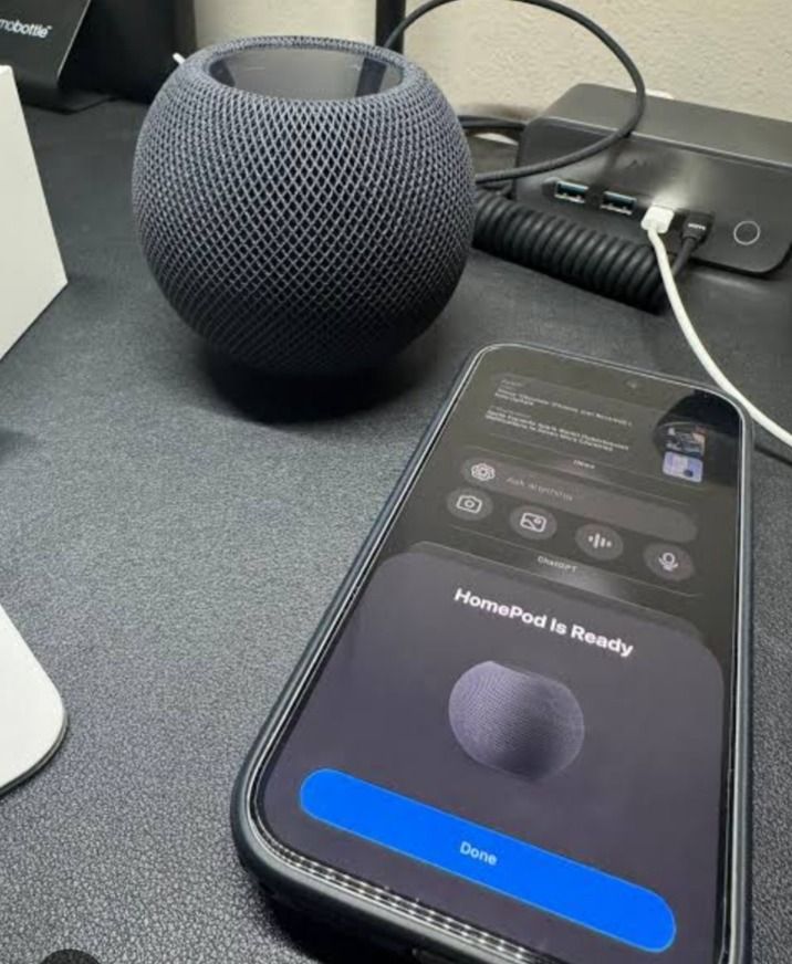 Apple home pod speaker (Category: Other Gadgets) located in Cebu City. Submitted by catanaa (Listing ID 1465166405, Image 1). Description: Pwede pick up or meet up.