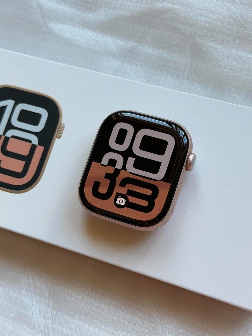 Apple Watch Series 10 46mm (Category: Wearables & Smart Watches) located in Rizal. Submitted by gecax. (Listing ID 1464969062, Image 2). Description: Apple Watch Series 10 46mm Rose Gold 97% battery health Complete with box and extra strap Opus Mall or Rizal meet up.