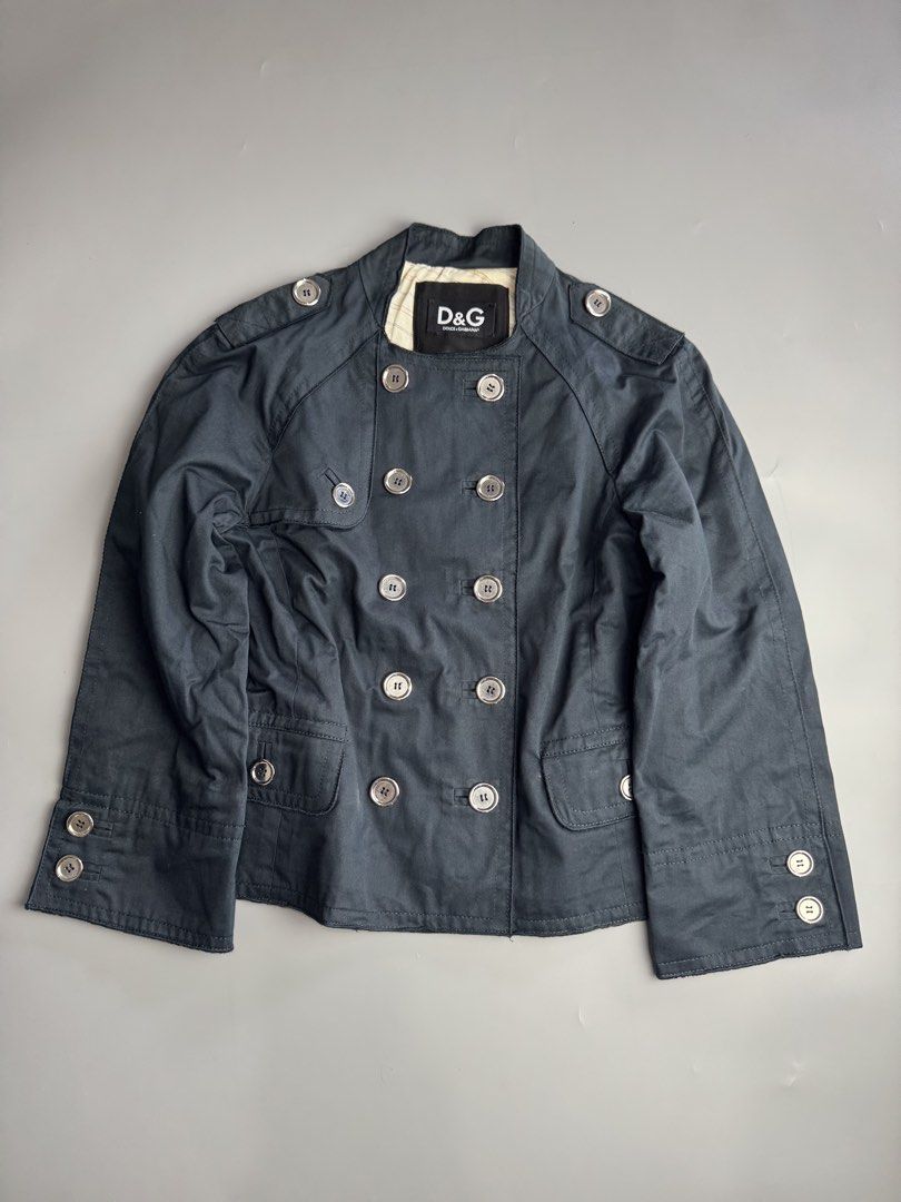 Archival D&G - Double breasted utility - Jacket (Category: Luxury Apparel) located in San Pablo. Submitted by hiddenrygn (Listing ID 1464976508, Image 1). Description: Archival D&G - Double breasted utility - Jacket Size : 38 on tag (17.5” 21.5”) No flaws Excellent condition Authentic DM!.
