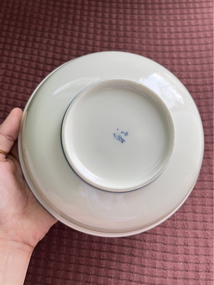 Arimi Ceramic Bowl (Category: Dinnerware & Cutlery) located in Rizal. Submitted by ayathrifts (Listing ID 1465018200, Image 3). Description: feel free to msg me for inquiries! :).