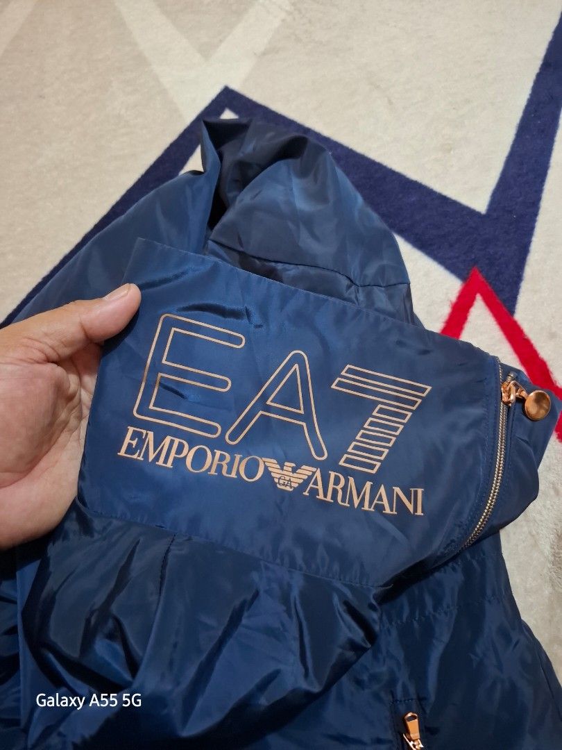 ARMANI EXCHANGE LONG WINDBREAKER (Category: Dresses) located in Antipolo. Submitted by goldentiger-ac44 (Listing ID 1464985302, Image 3). Description: ARMANI EXCHANGE LONG WINDBREAKER FOR WOMEN'S SIZE MEDIUM GOOD AS NEW CONDITION ANTIPOLO CITY LOCATION.