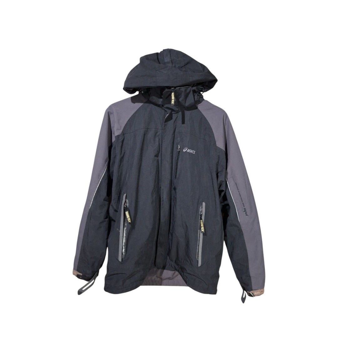 Asics Gore-Tex (Category: Coats, Jackets and Outerwear) located in Leyte. Submitted by jpsrvd19 (Listing ID 1465081978, Image 1). Description: - Authentic Asics waterproof jacket with Gore-Tex Performance Shell technology - Stylish black and dark grey colorway - Functional technical gear featuring an attached hood with drawstrings - Secure zip-up front closure - Convenient zipped pockets on the chest and sides - Signature Asics branding on the ch
