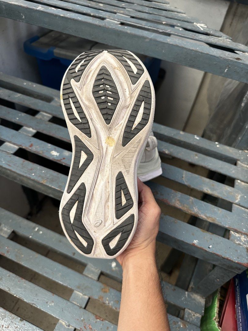 Asics Superblast 2 (Category: Sneakers) located in Cagayan de Oro. Submitted by jeymacs96 (Listing ID 1465012762, Image 3). Description: Superblast 2 Legit 100%, sayo na if fake Size 5.5us women (24cm) Used only for 16km and 21km race Mileage less than 100km only Replacement box only. Natapon na Negotiable.