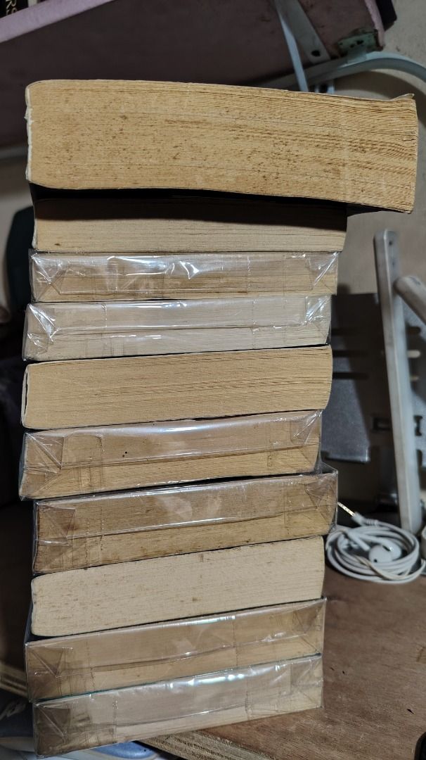 Assorted Books (Take All) (Category: Storybooks) located in Valenzuela. Submitted by reewardl27252 (Listing ID 1465065171, Image 2). Description: Take All for 400 pesos only Need lang ng space. With tanning and foxing but good condition. .