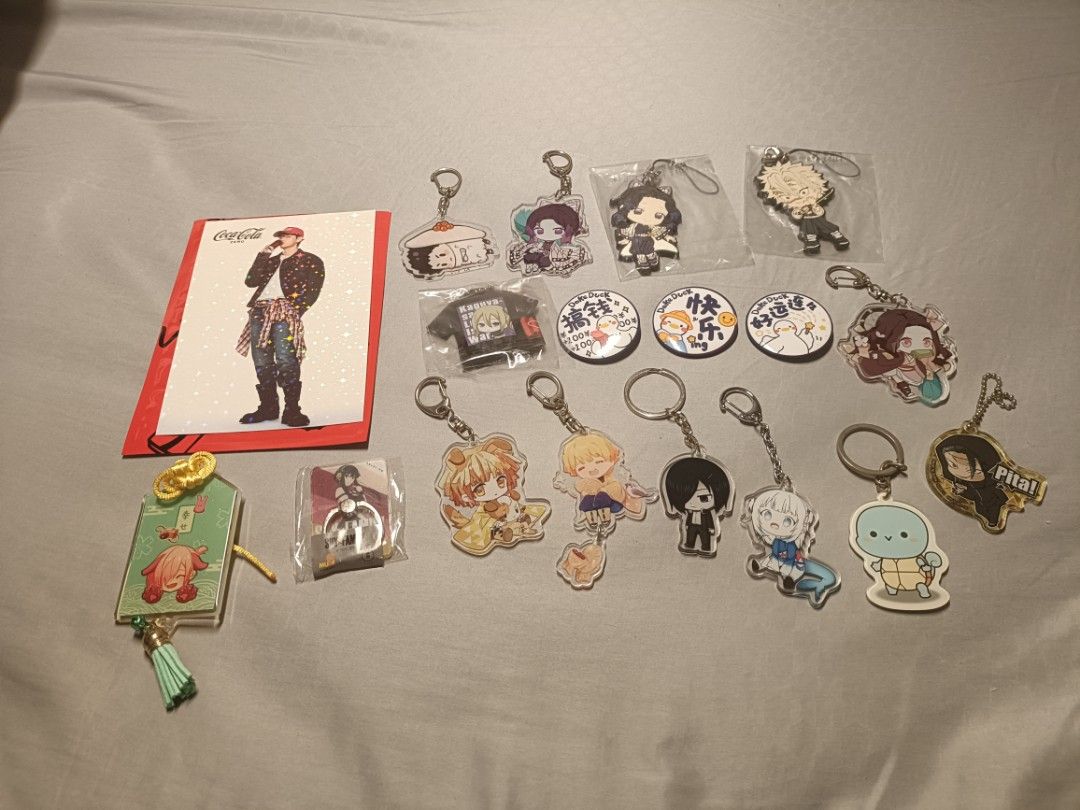 Assorted freebies! (Category: Other Merchandise) located in Singapore. Submitted by piltoverjinx (Listing ID 1465076586, Image 1). Description: Details: - Please note that most of them are used, except for the ones still in their packaging. Can dm me to see conditions of each item! - Note that Ishigami Yuu has a scratch. Not for fussy people! - Note that Mitsuba keychain is yellowed due to epoxy. - Note that not all merch is official! Can dm me t
