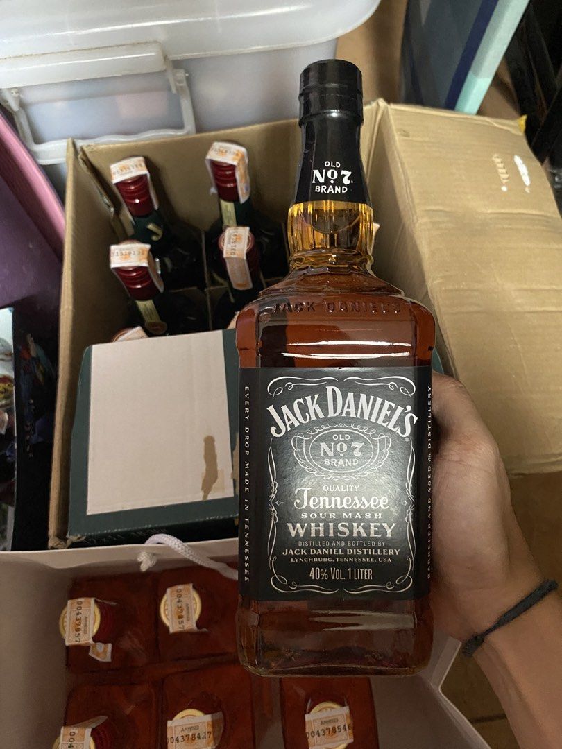 Assorted Whiskey and Gin Bottles (Category: Beverages) located in Las Pinas. Submitted by thriftee_ (Listing ID 1465078529, Image 2). Description: SELLING! JAMESON 1L JACK DANIELS 1L JOHNNIE WALKER 1L BEEFEATER GIN 700ML ALL ORIGINAL BOTTLES.