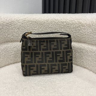 (Category: ) located in . Submitted by ipohluxury (Listing ID 1465031295, Image 1). Description: .