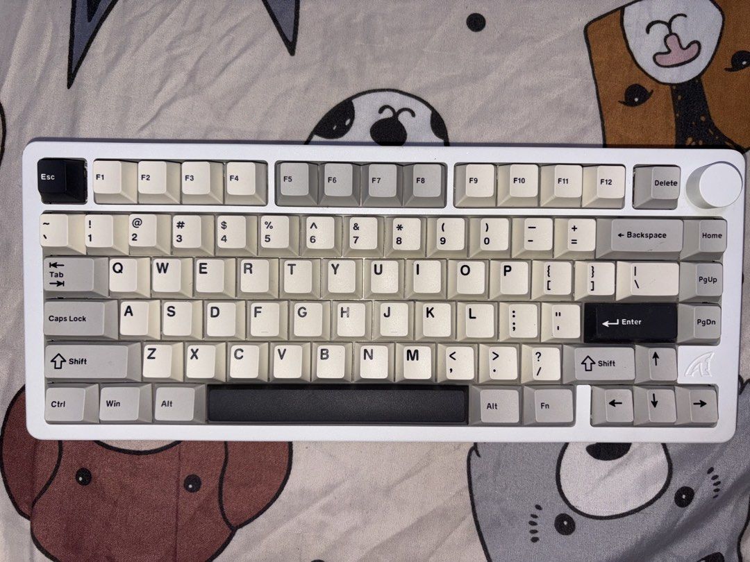Attack Shark x86 Aluminum Keyboard (Category: Computer Keyboard) located in Bocaue. Submitted by char1195 (Listing ID 1465085046, Image 1). Description: - Fixed Price - With charging cable - Bought last December but barely used (as in. 2x ko pa lang nacharge) - Esc, Enter & Delete is changed to blue switch (If you want, i can give you the spare orig keys by Oct/Nov. naiwan kasi sa Bulacan) ***This post will only be available until friday Bought f