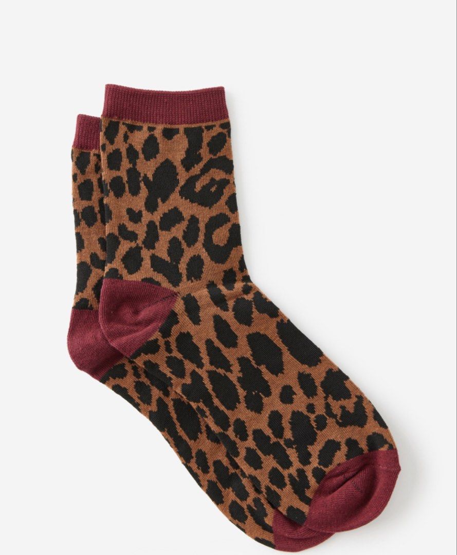 AUS PASABUY - PRINTED MID CREW SOCKS (Category: Socks & Tights) located in Las Pinas. Submitted by cc.decluttering (Listing ID 1465088450, Image 1). Description: .