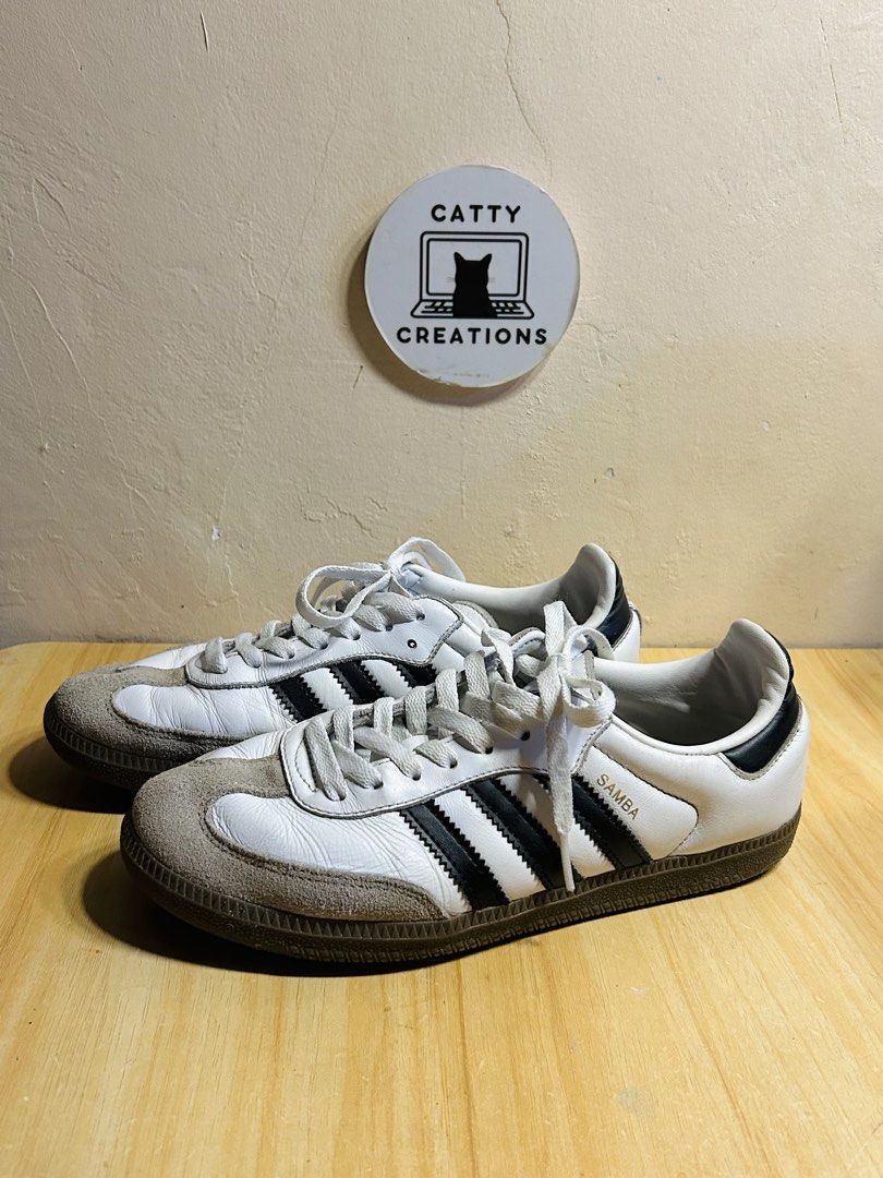 Authentic Adidas Samba (Category: Sneakers) located in Manila. Submitted by cattycreations (Listing ID 1465051497, Image 1). Description: Authentic Adidas Samba Size: (check in photos) Us: 6 Uk: 5.5 Jp: 240 Shipping thru J&T Add SF Metro Manila 120 Provincial 180.