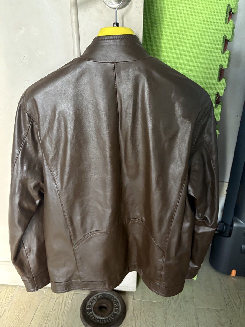 Authentic Argentina leather jacket for men's (Category: Coats, Jackets and Outerwear) located in Quezon City. Submitted by turak2020plus1 (Listing ID 1465032162, Image 2). Description: Authentic Argentina Leather Jacket. Bought this in Buenos Aires, Argentina in 2018. Measurements and details: - Shoulder to Shoulder: 18in - Chest: 34in - Sleeves: 25in - Pockets: 4 exterioir, 2 interior - Color: Brown Issue: Hard to get rid of musty mildew smell R