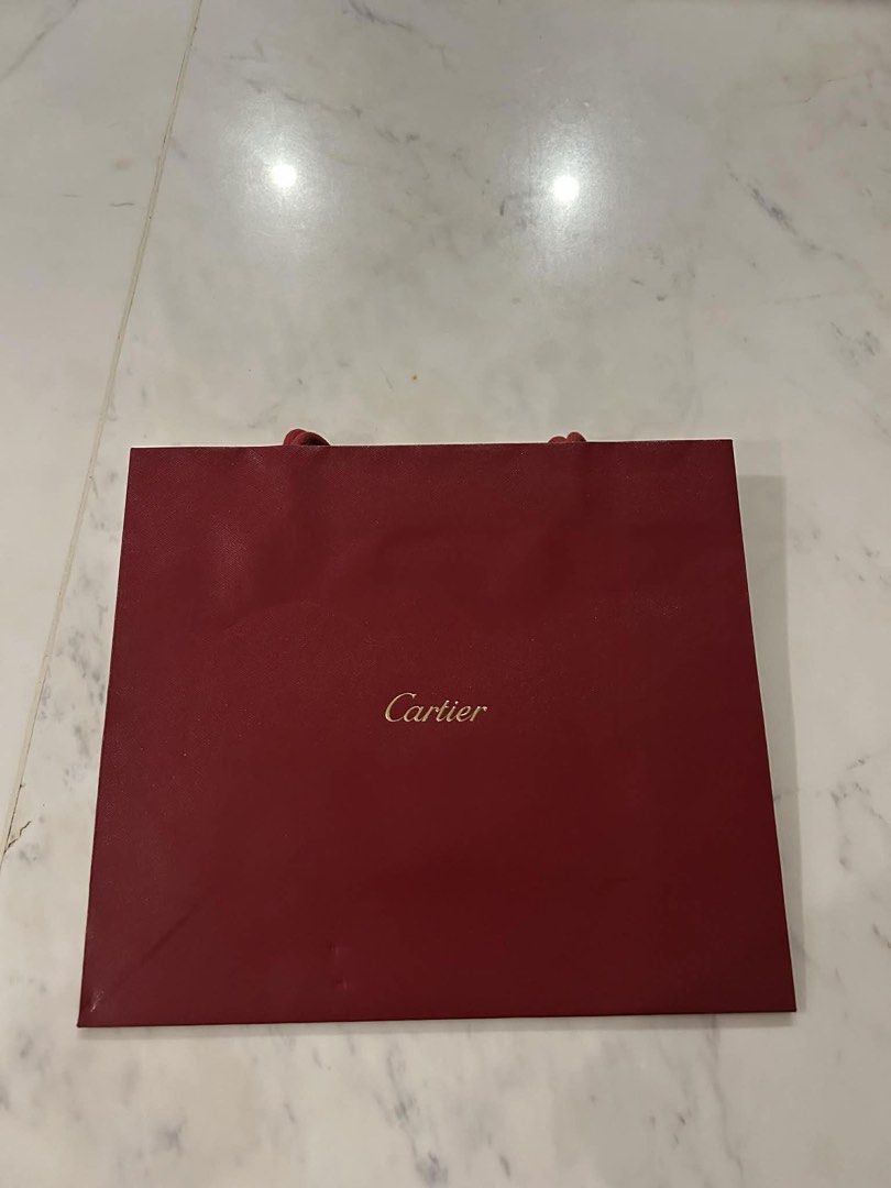 💯authentic Cartier paperbag (Category: Luxury Accessories) located in Quezon City. Submitted by outlet18 (Listing ID 1465033742, Image 3). Description: brandnew will fit Cartier throw pillows.