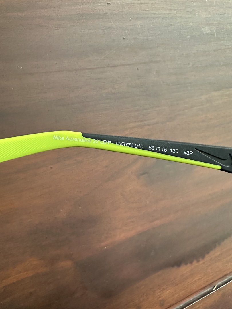 Authentic Nike Polarized Sunglasses (Category: Sunglasses & Eyewear) located in Quezon City. Submitted by nej_20 (Listing ID 1464992747, Image 3). Description: Original Sunglasses 💯 Brandnew 💯 Fixed Price ‼️ It comes in a ziplock bag with a leaflet included. What you see is what you get. 📍 Quezon City.