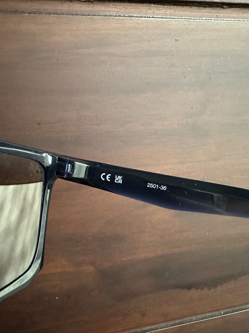 Authentic Nike Sunglasses (Category: Sunglasses & Eyewear) located in Quezon City. Submitted by nej_20 (Listing ID 1464992318, Image 2). Description: Original Sunglasses 💯 Brandnew 💯 Fixed Price ‼️ It comes in a ziplock bag with a leaflet included. What you see is what you get. 📍 Quezon City.