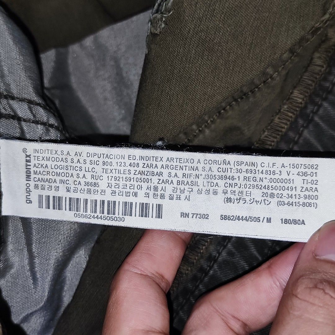 Authentic Zara Military Pants (Category: Joggers) located in Quezon City. Submitted by autodrop_ph (Listing ID 1465040602, Image 3). Description: Size: Medium Dimes: Waist: 34 (stretchable) Length: 40 inches Leg Opening: stretchable Excellent Condition..