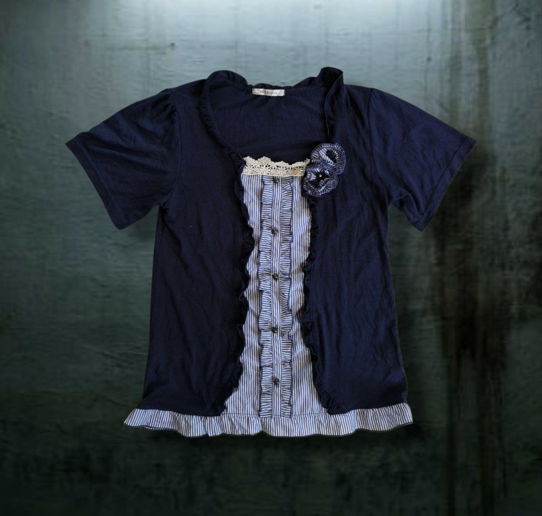 Axes femme bundle no split (Category: Dresses) located in Naga. Submitted by mags61913 (Listing ID 1464971576, Image 3). Description: 4pcs axes femme 2 lolita dress 1 horror protagonist top 1 sleeping dress 1k freeship.