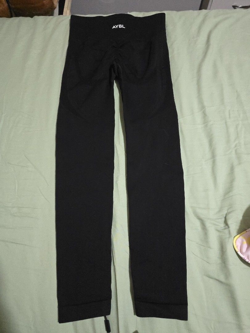 AYBL Black Leggings Size XS (Category: Activewear) located in Quezon City. Submitted by moonstruckery (Listing ID 1465133548, Image 2). Description: - Brand: AYBL - Color: Black - Size: XS.