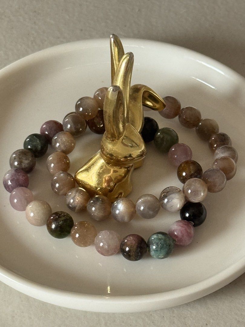 B1T1 Tourmaline and Sunstone Bracelets (Category: Precious Stones) located in Cebu City. Submitted by closetmedley (Listing ID 1464993690, Image 1). Description: Wrist size is about 15-16cm. Shipping fee is ₱105..
