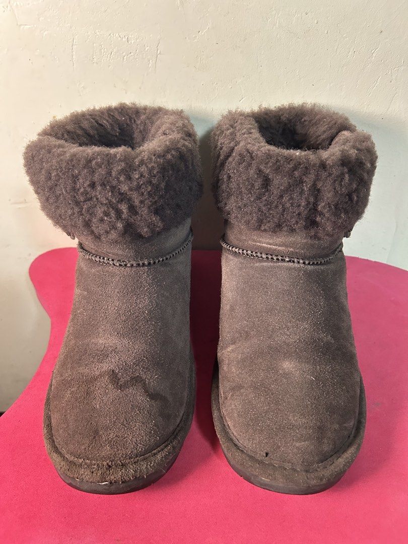 Bearpaw Dark Brown Winter Warm Boots (Category: Boots) located in Quezon City. Submitted by jjsurplus_23 (Listing ID 1465104238, Image 2). Description: 23cm.