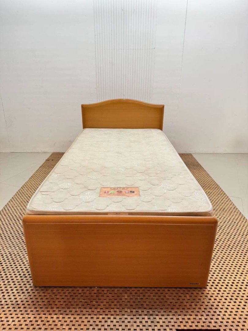 Bed Set (Category: Bed Frames & Mattresses) located in Meycauayan. Submitted by marygracecasimiro (Listing ID 1465009627, Image 1). Description: Wooden Single France Bed with Chiropractic Mattress Bedset Price: 11,500 💚 Frame: 41 x 80.5 x 32.5/12 Mattress: 38 x 76 x 7.