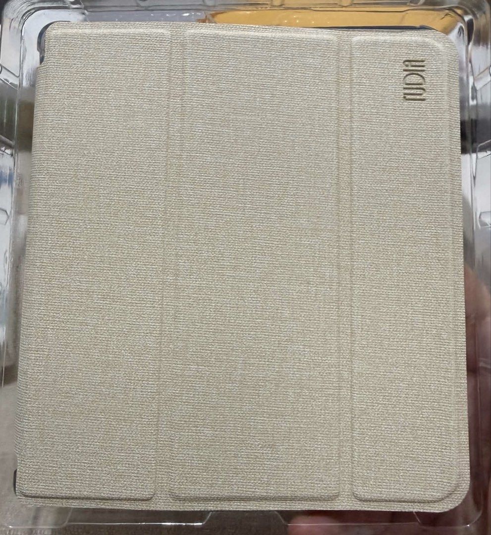 Beige Tudia Case for KLC kobo Libra Colour (Category: Cases & Sleeves) located in Quezon City. Submitted by raspberryblushe (Listing ID 1464986560, Image 1). Description: Used once Condition: VGC 9/10 RFS: Resell For Lalamove / Jnt / Grab E only Loc: FAIRVIEW, QC.