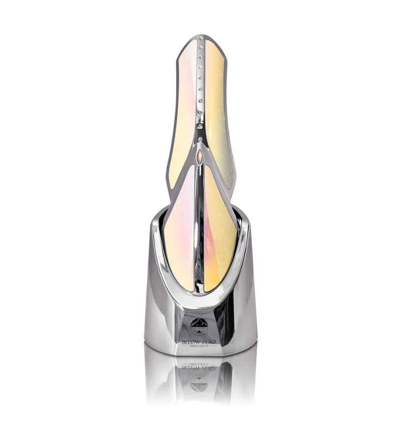 Below Zero Element 8 Age-Defying Skin Care Device (Category: Face Care) located in Pasay City. Submitted by mightybear.cdf4e2 (Listing ID 1465040255, Image 3). Description: The penetrating light activates skin cells, gently warming the surface. As new skin cells form, fine lines and dark spots fade. High-frequency vibrations provide a deep, soothing massage, promoting relaxation. This process quickly stimulates the skin’s natural healing and rene