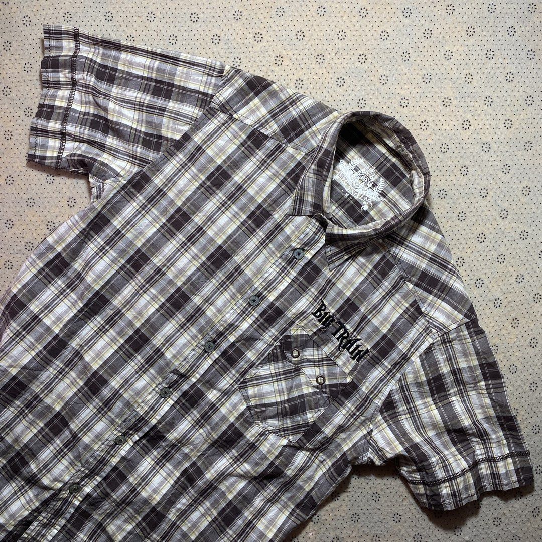 Big Train Polo Shirt Plaid Button Down Free Ship (Category: Tshirts & Polo Shirts ) located in Nasipit. Submitted by yopey (Listing ID 1465104555, Image 1). Description: Big Train Vintage Plaid Button Down Shirt Medium / Y2K Streetwear Size: M-L Condition: As new Price: 380 shipped.