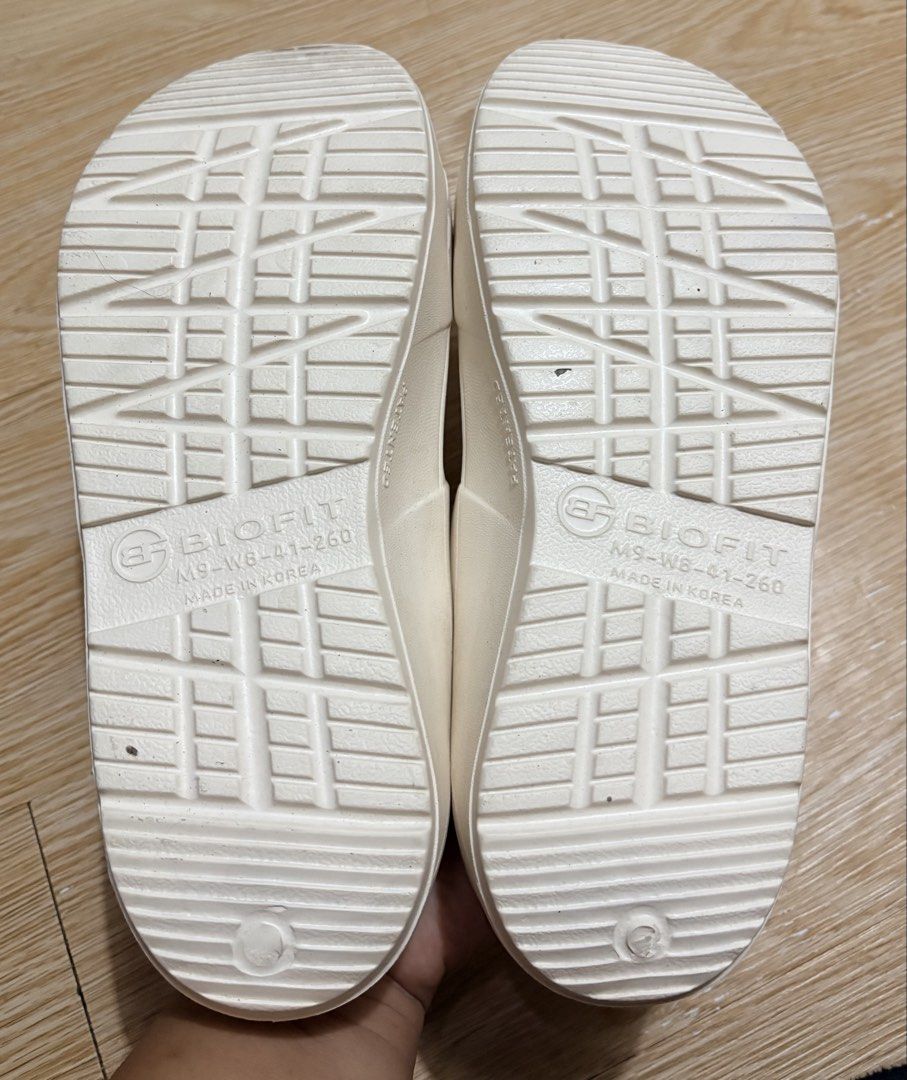 Biofit recovery slides m8 w10 (Category: Slippers and slides) located in Koronadal. Submitted by bulilitfam (Listing ID 1464690529, Image 3). Description: Ukaysource ₱400/pair .